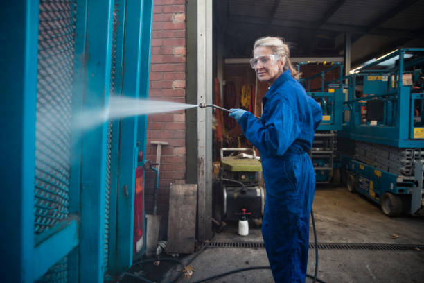Best Warehouse Cleaning  in Utica, NY